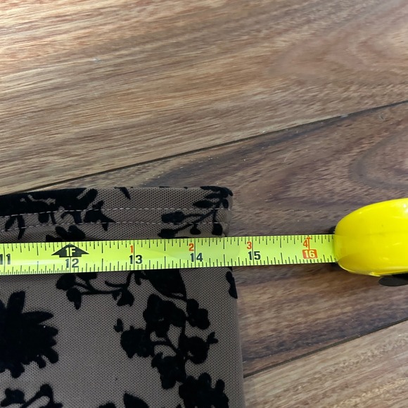 Fashion Nova Swynn Serenity Brown Floral Velvet Corset Top & Midi Skirt Set - Picture 4 of 10